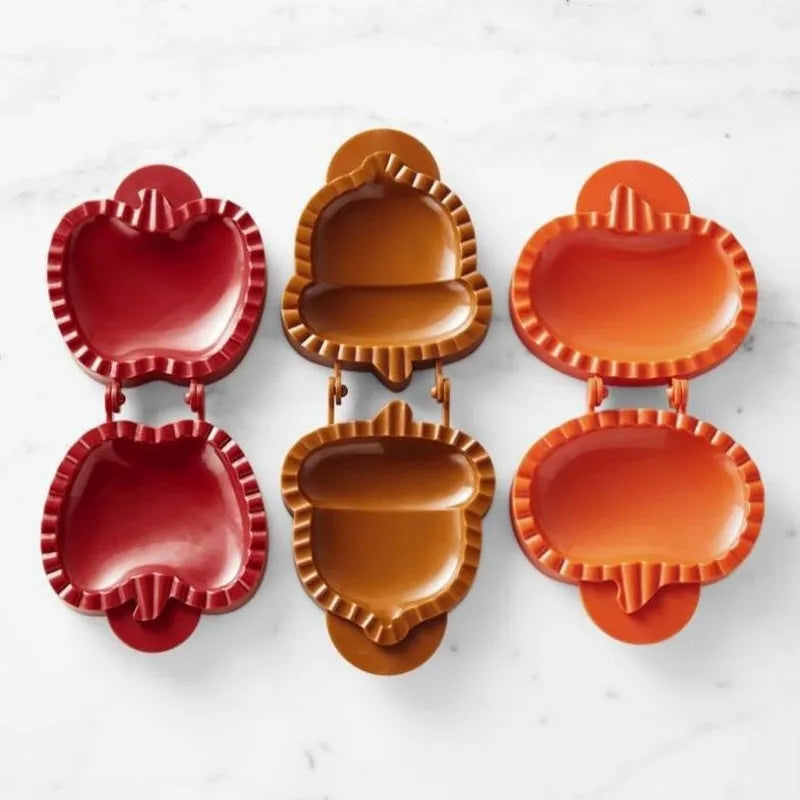 Crazycritter™ Holiday Magic Pie Molds